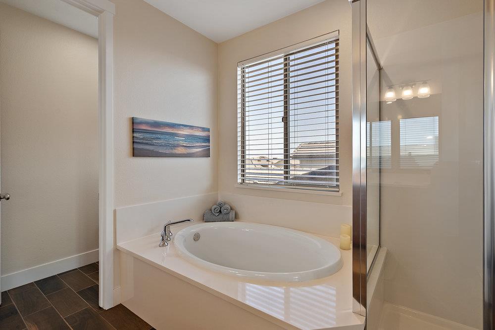 Detail Gallery Image 30 of 55 For 1299 Wildrose Dr, Hollister,  CA 95023 - 5 Beds | 3 Baths