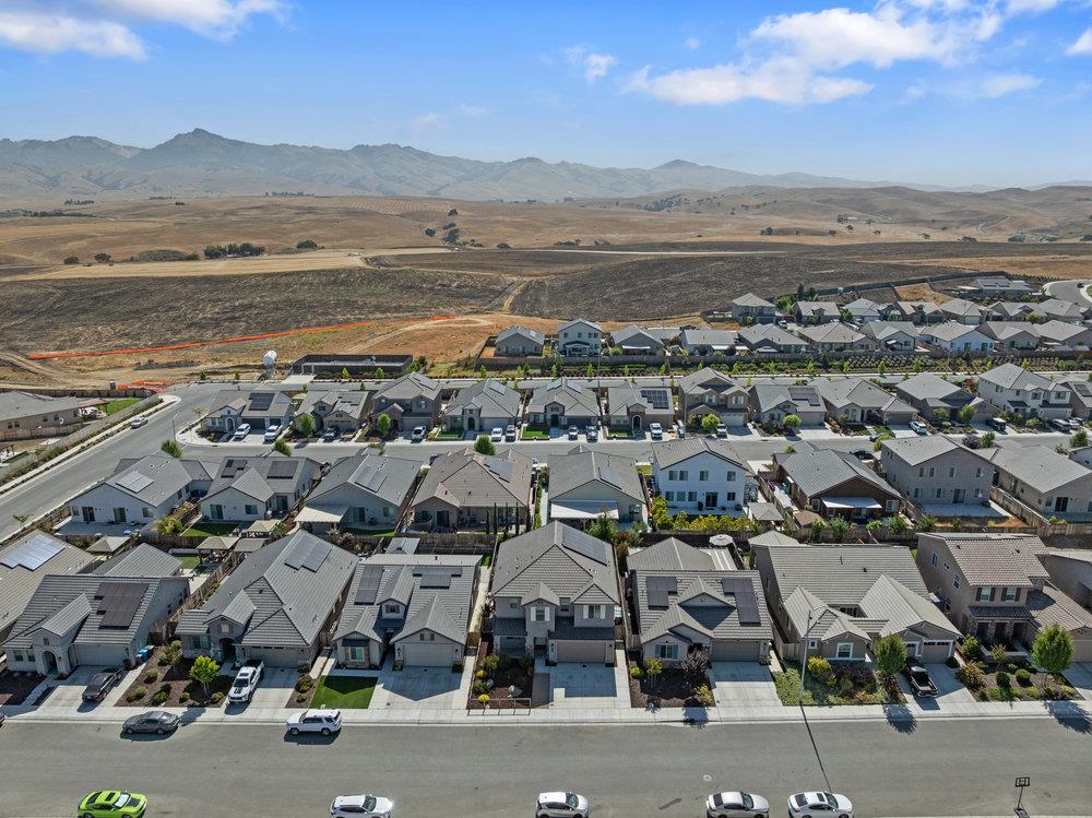 Detail Gallery Image 55 of 55 For 1299 Wildrose Dr, Hollister,  CA 95023 - 5 Beds | 3 Baths