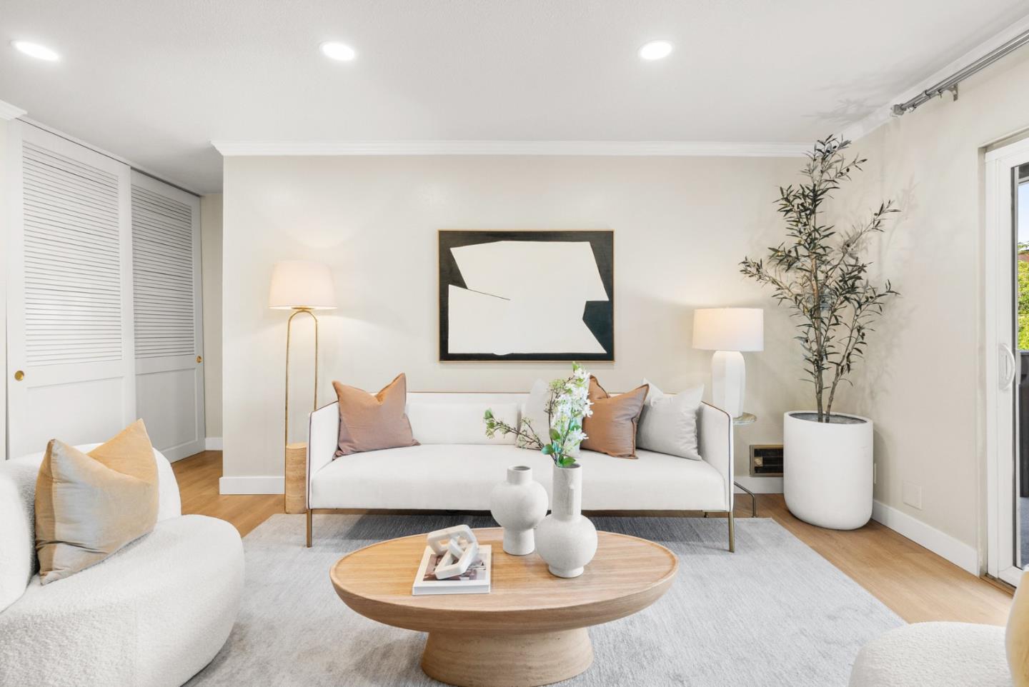 Detail Gallery Image 4 of 32 For 1131 Reed Ave #D,  Sunnyvale,  CA 94086 - 2 Beds | 1 Baths