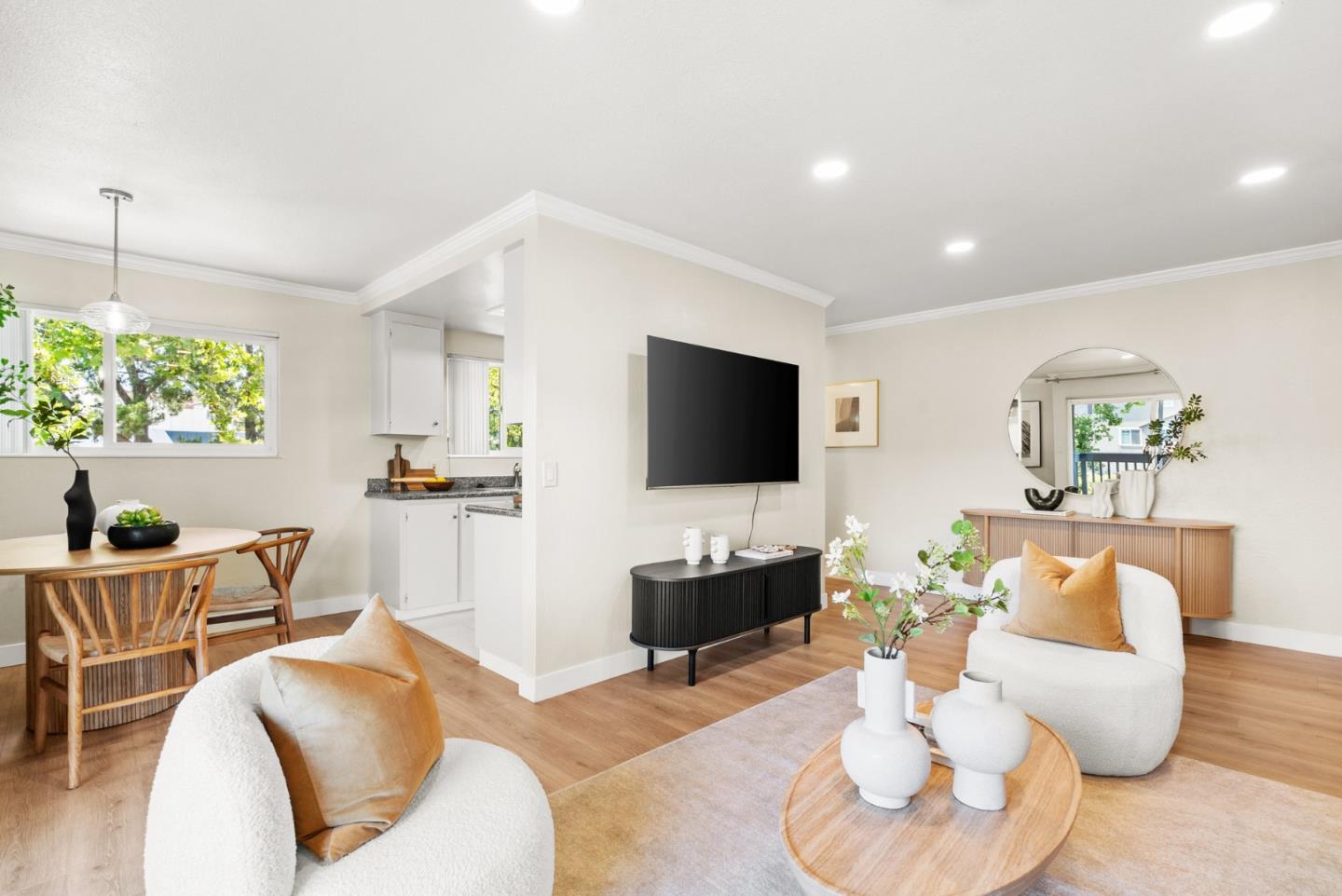 Detail Gallery Image 6 of 32 For 1131 Reed Ave #D,  Sunnyvale,  CA 94086 - 2 Beds | 1 Baths