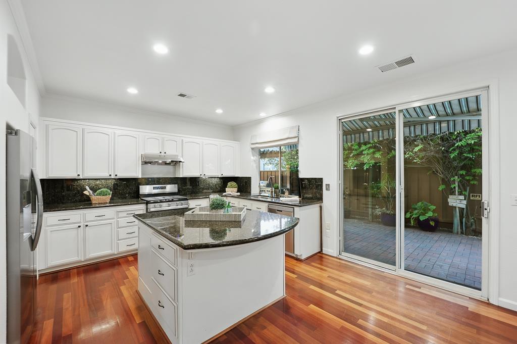 Detail Gallery Image 19 of 85 For 6751 Positano Ln, San Jose,  CA 95138 - 4 Beds | 2/1 Baths