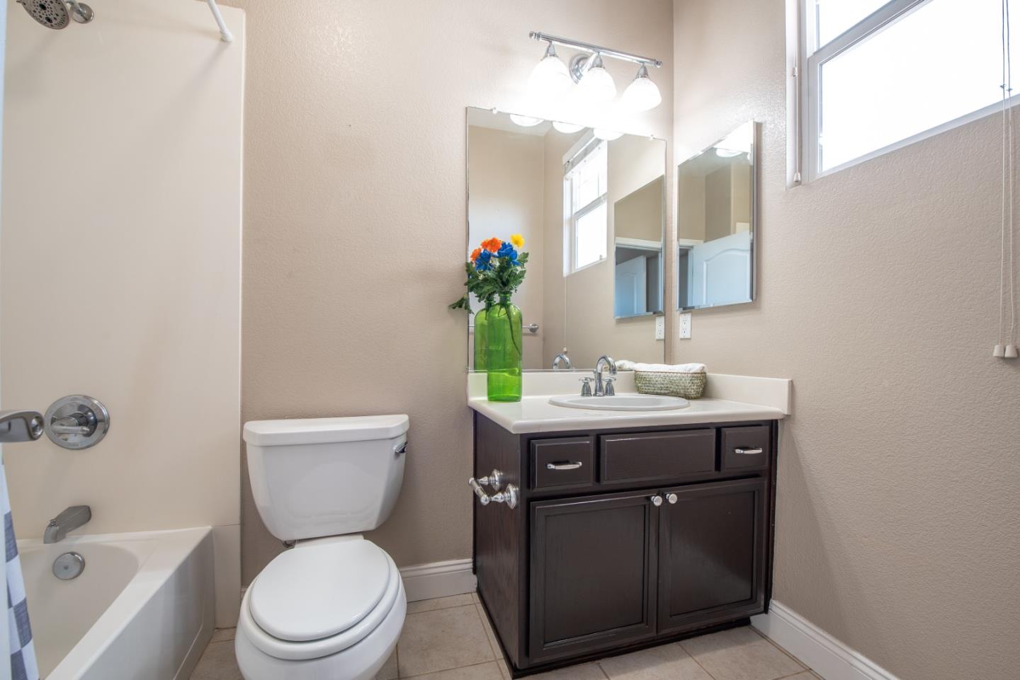 Detail Gallery Image 18 of 27 For 347 Bella Ridge Ter, San Jose,  CA 95125 - 4 Beds | 4 Baths