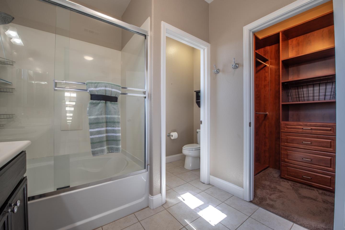 Detail Gallery Image 21 of 27 For 347 Bella Ridge Ter, San Jose,  CA 95125 - 4 Beds | 4 Baths