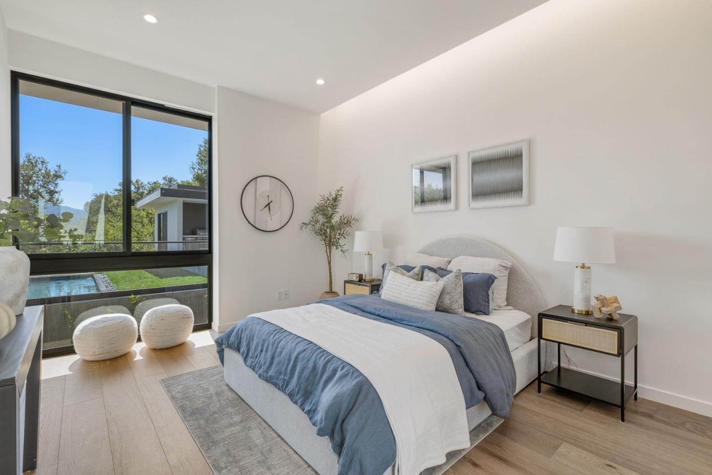 Detail Gallery Image 21 of 48 For 25251 La Rena Ln, Los Altos Hills,  CA 94022 - 5 Beds | 5/3 Baths