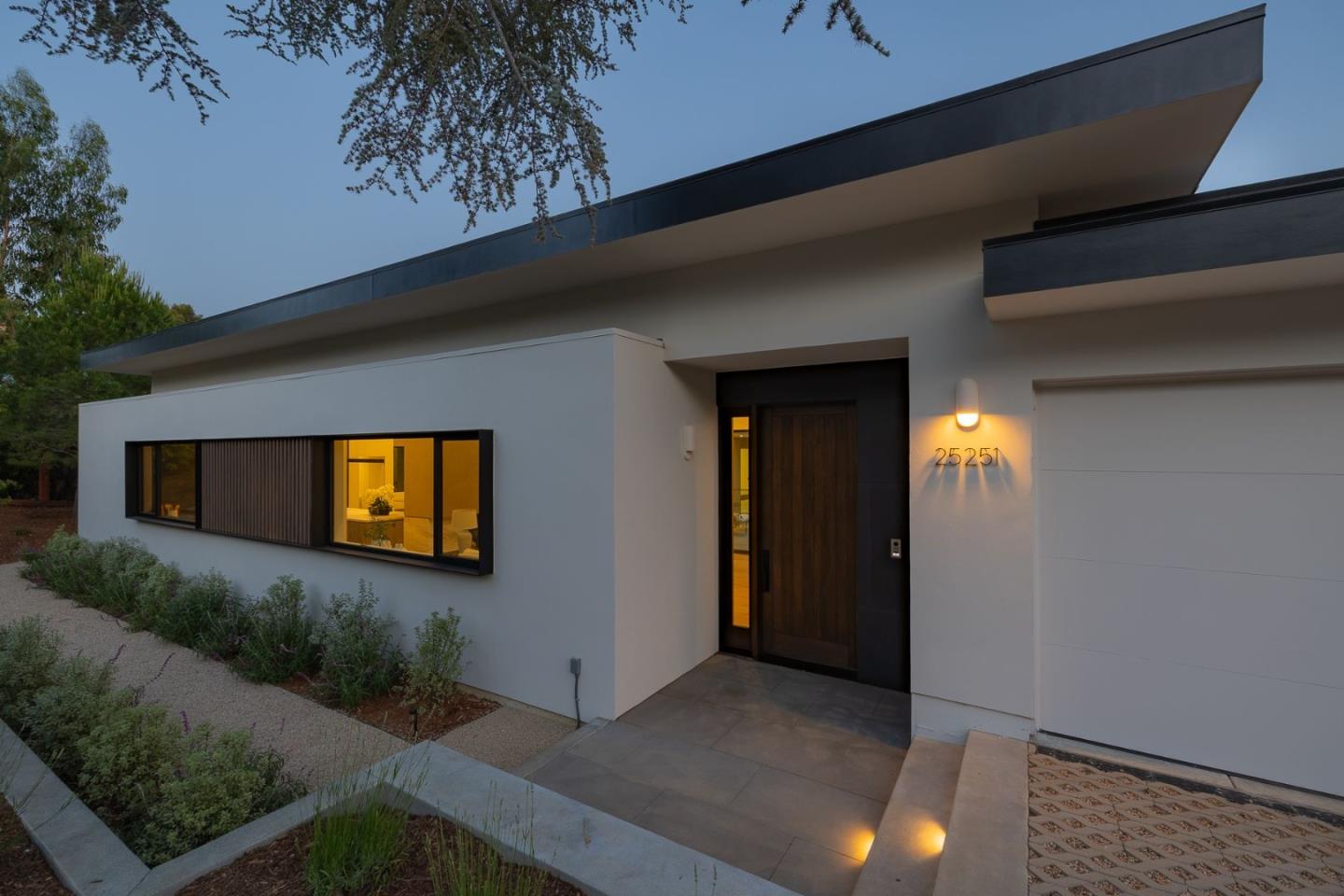 Detail Gallery Image 4 of 48 For 25251 La Rena Ln, Los Altos Hills,  CA 94022 - 5 Beds | 5/3 Baths