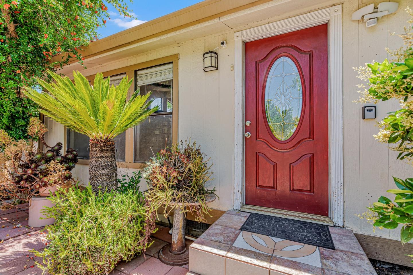 Detail Gallery Image 2 of 36 For 64 via De Guadalupe, San Jose,  CA 95116 - 4 Beds | 2 Baths