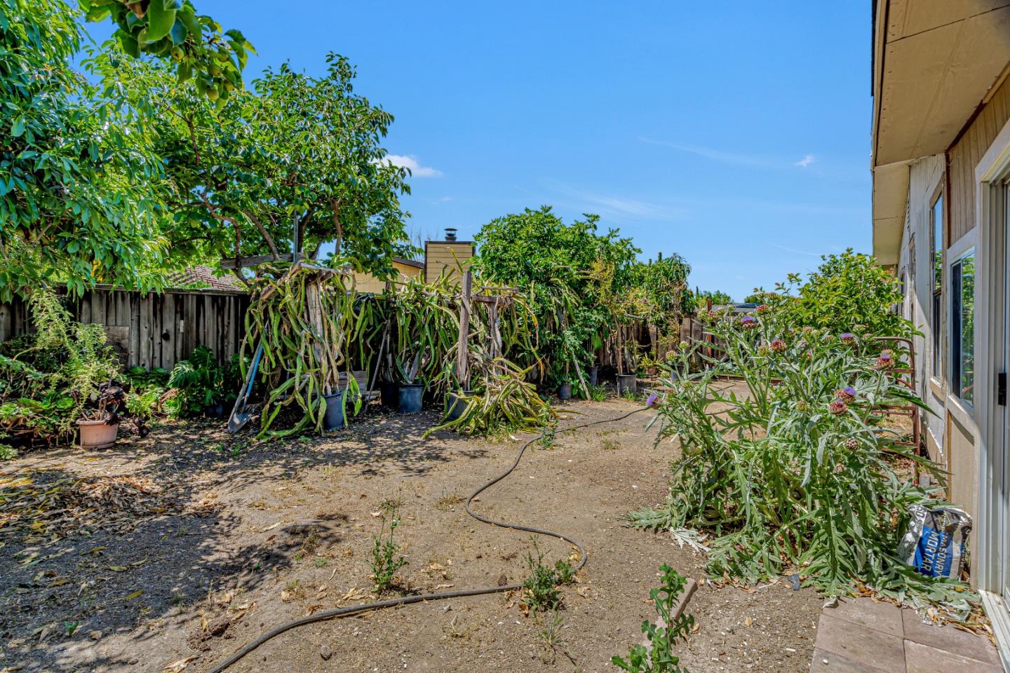 Detail Gallery Image 33 of 36 For 64 via De Guadalupe, San Jose,  CA 95116 - 4 Beds | 2 Baths