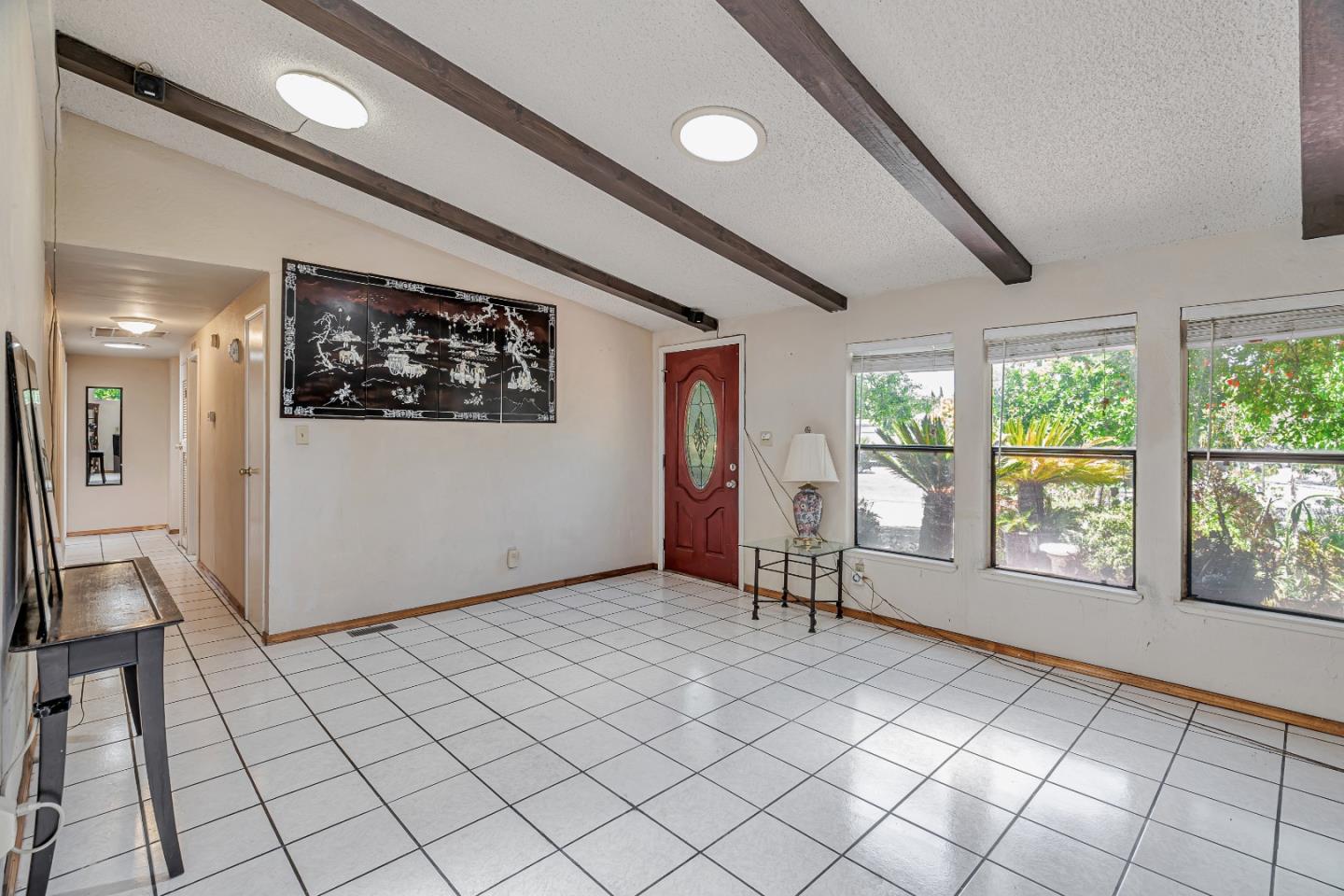 Detail Gallery Image 4 of 36 For 64 via De Guadalupe, San Jose,  CA 95116 - 4 Beds | 2 Baths