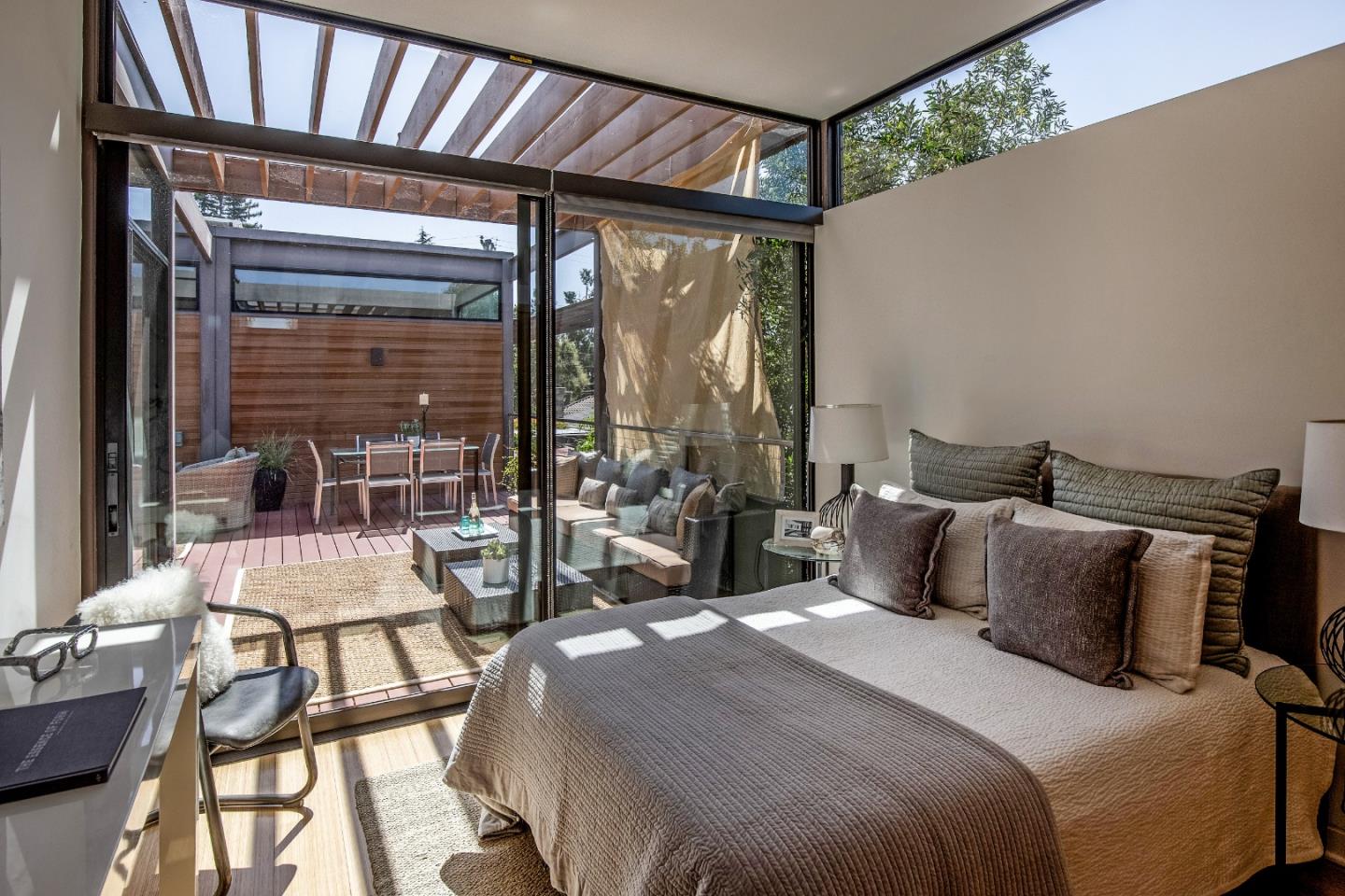 Detail Gallery Image 19 of 34 For 569 Lassen St, Los Altos,  CA 94022 - – Beds | – Baths