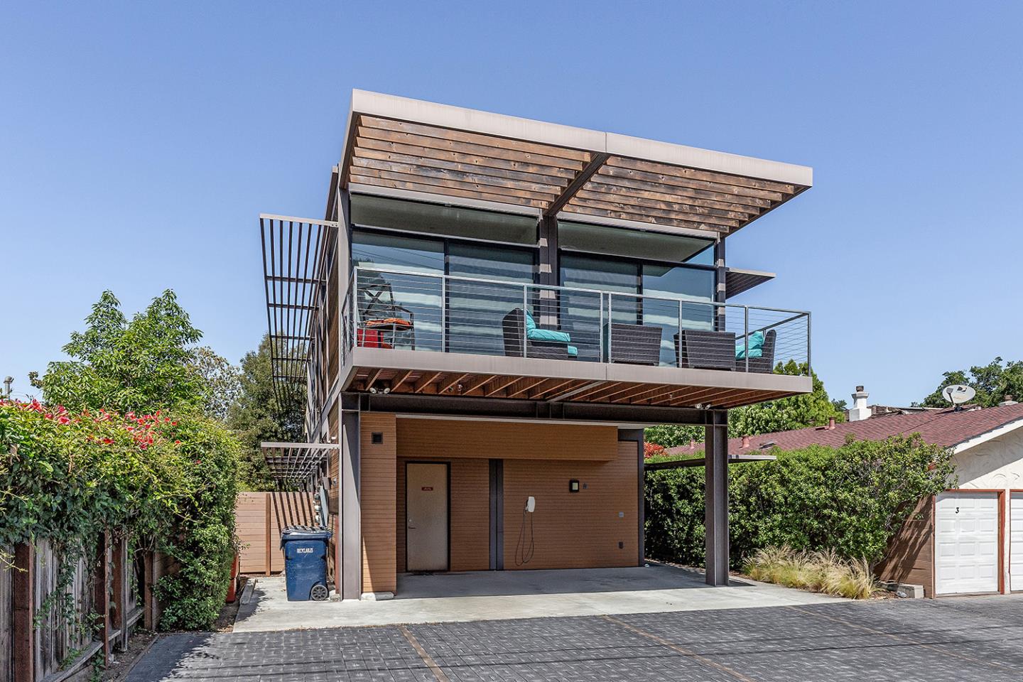 Detail Gallery Image 2 of 34 For 569 Lassen St, Los Altos,  CA 94022 - – Beds | – Baths