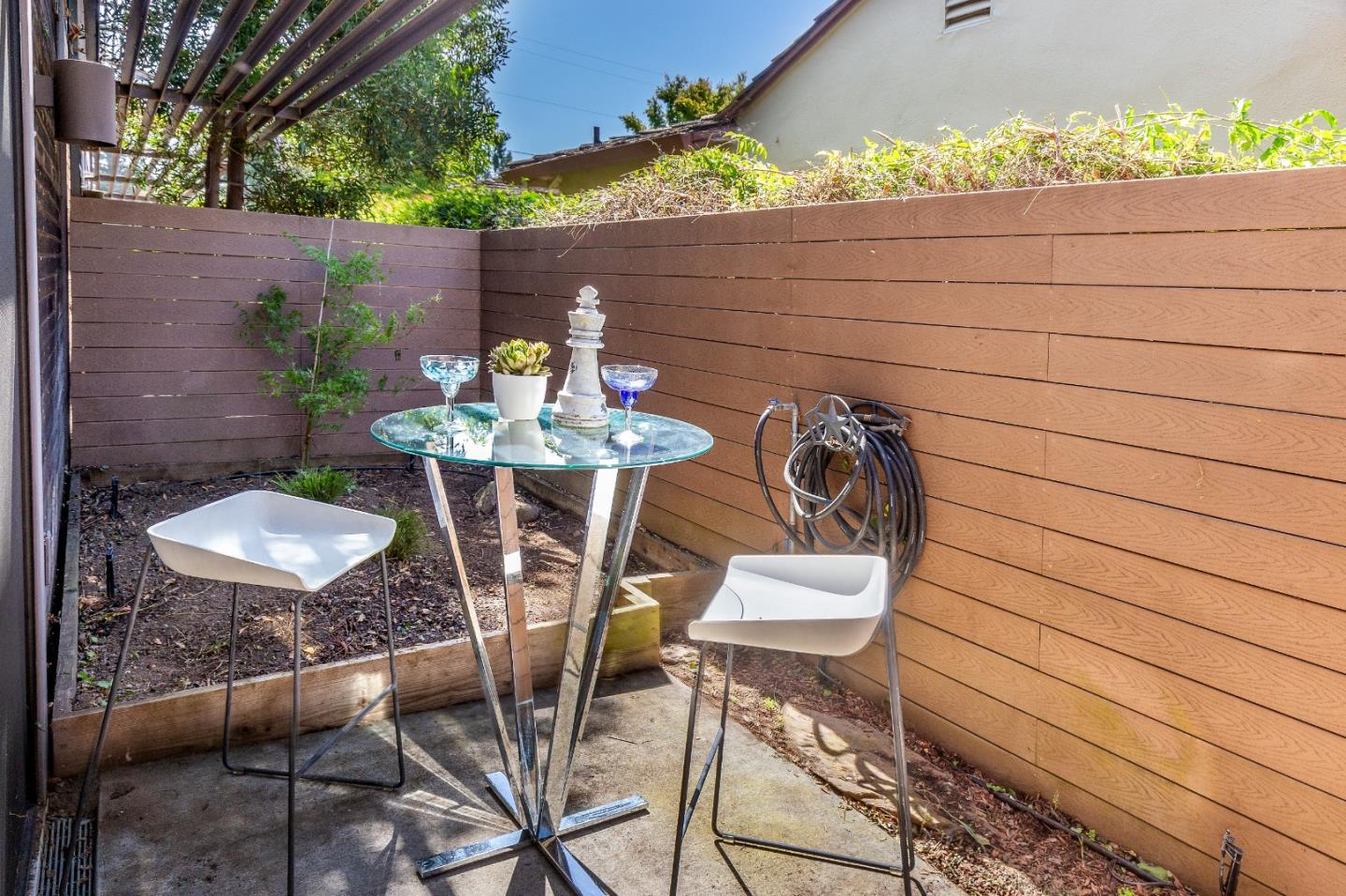 Detail Gallery Image 29 of 34 For 569 Lassen St, Los Altos,  CA 94022 - – Beds | – Baths