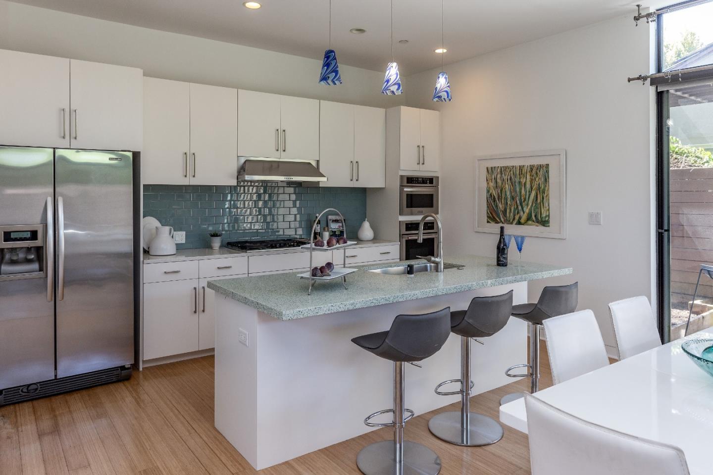 Detail Gallery Image 7 of 34 For 569 Lassen St, Los Altos,  CA 94022 - – Beds | – Baths