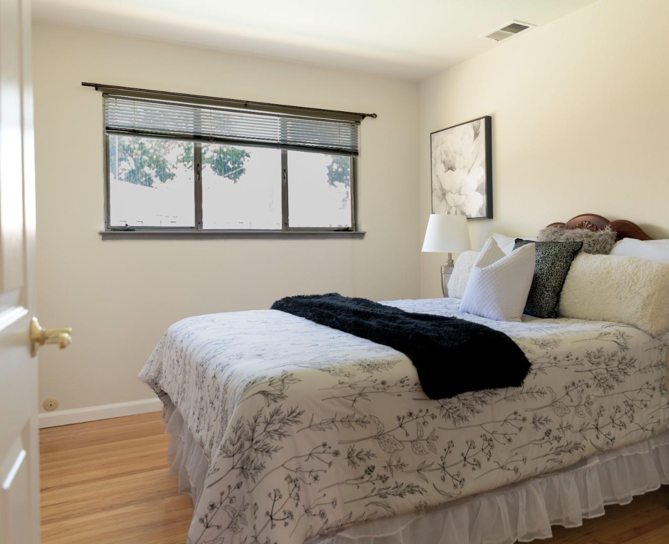 Detail Gallery Image 13 of 18 For 2822 Ramona Ct, Santa Clara,  CA 95051 - 4 Beds | 3 Baths