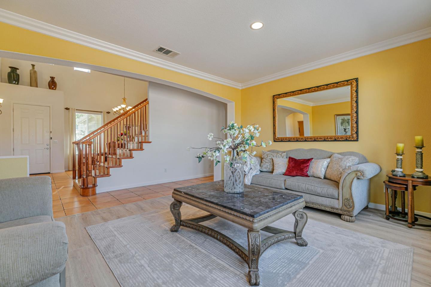 Detail Gallery Image 13 of 76 For 4224 Indigo Oak Ct, San Jose,  CA 95121 - 5 Beds | 3/1 Baths