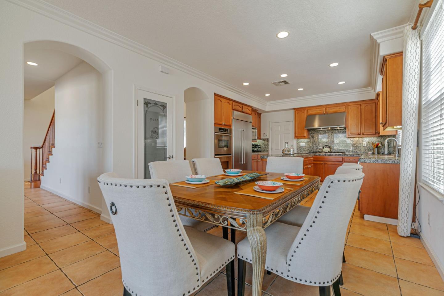 Detail Gallery Image 23 of 76 For 4224 Indigo Oak Ct, San Jose,  CA 95121 - 5 Beds | 3/1 Baths