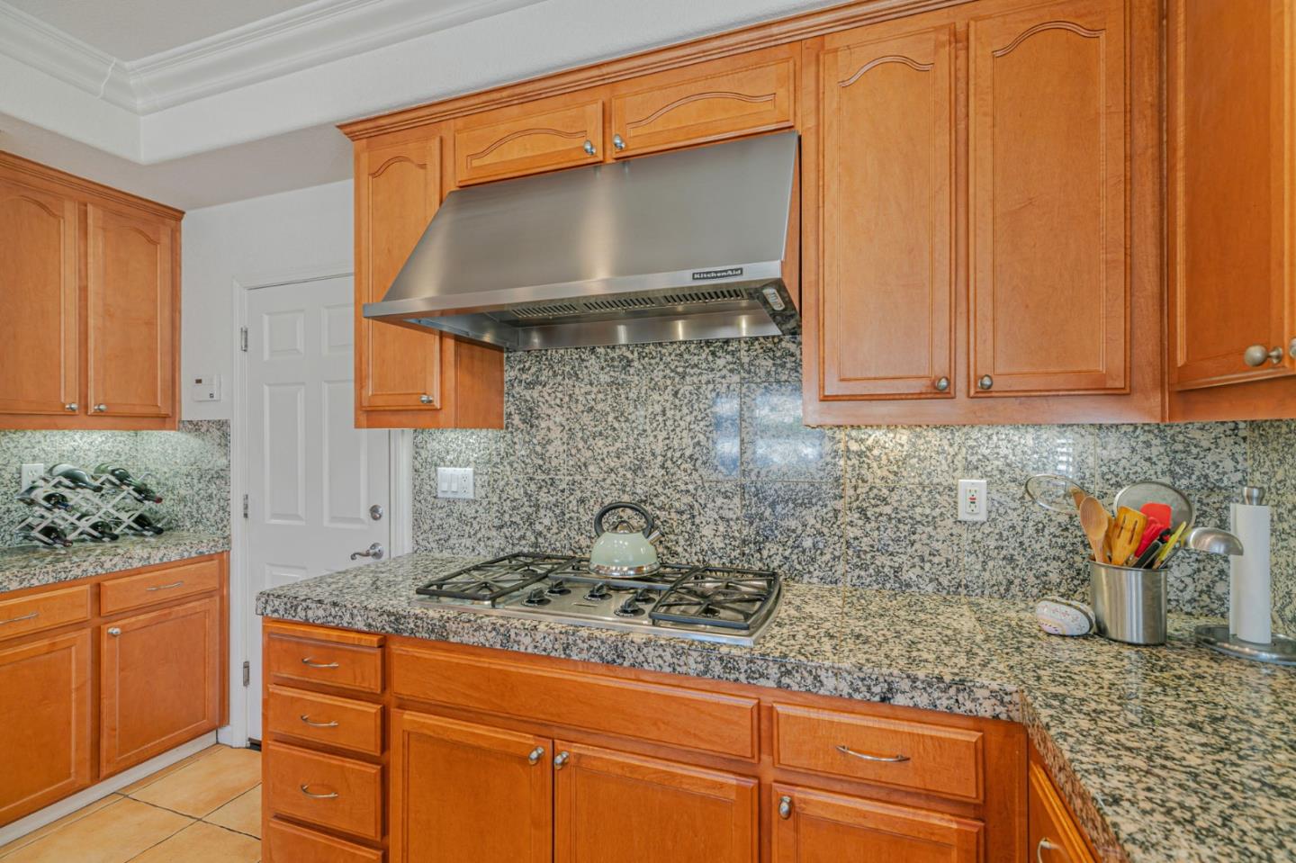 Detail Gallery Image 28 of 76 For 4224 Indigo Oak Ct, San Jose,  CA 95121 - 5 Beds | 3/1 Baths