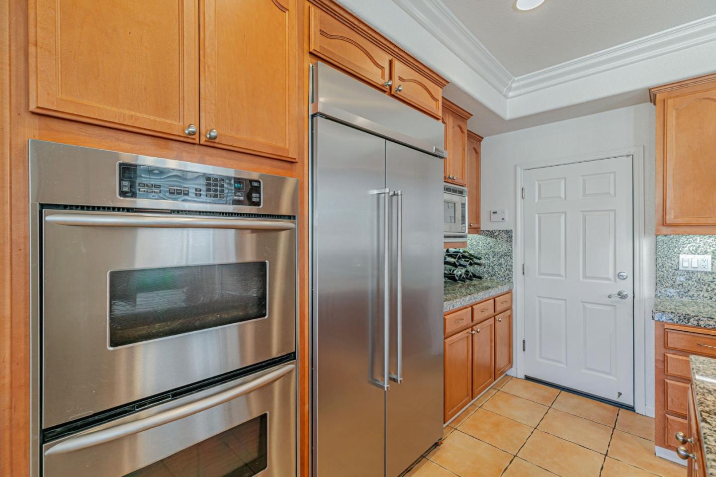 Detail Gallery Image 32 of 76 For 4224 Indigo Oak Ct, San Jose,  CA 95121 - 5 Beds | 3/1 Baths