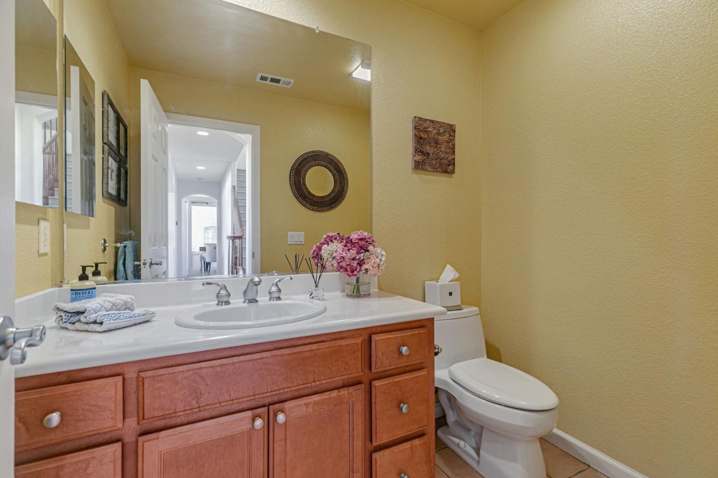 Detail Gallery Image 35 of 76 For 4224 Indigo Oak Ct, San Jose,  CA 95121 - 5 Beds | 3/1 Baths