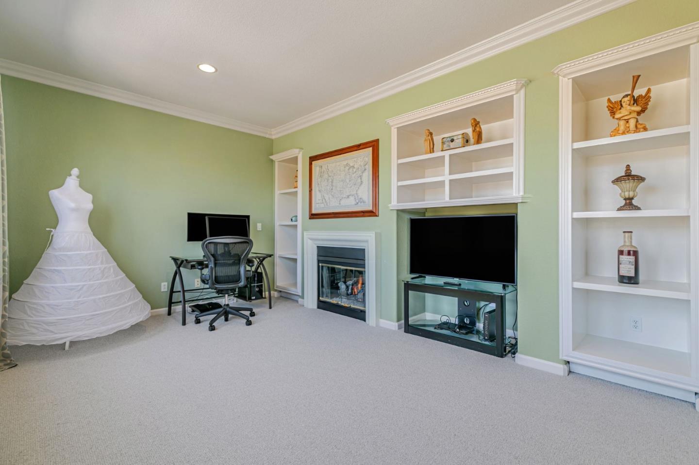 Detail Gallery Image 51 of 76 For 4224 Indigo Oak Ct, San Jose,  CA 95121 - 5 Beds | 3/1 Baths