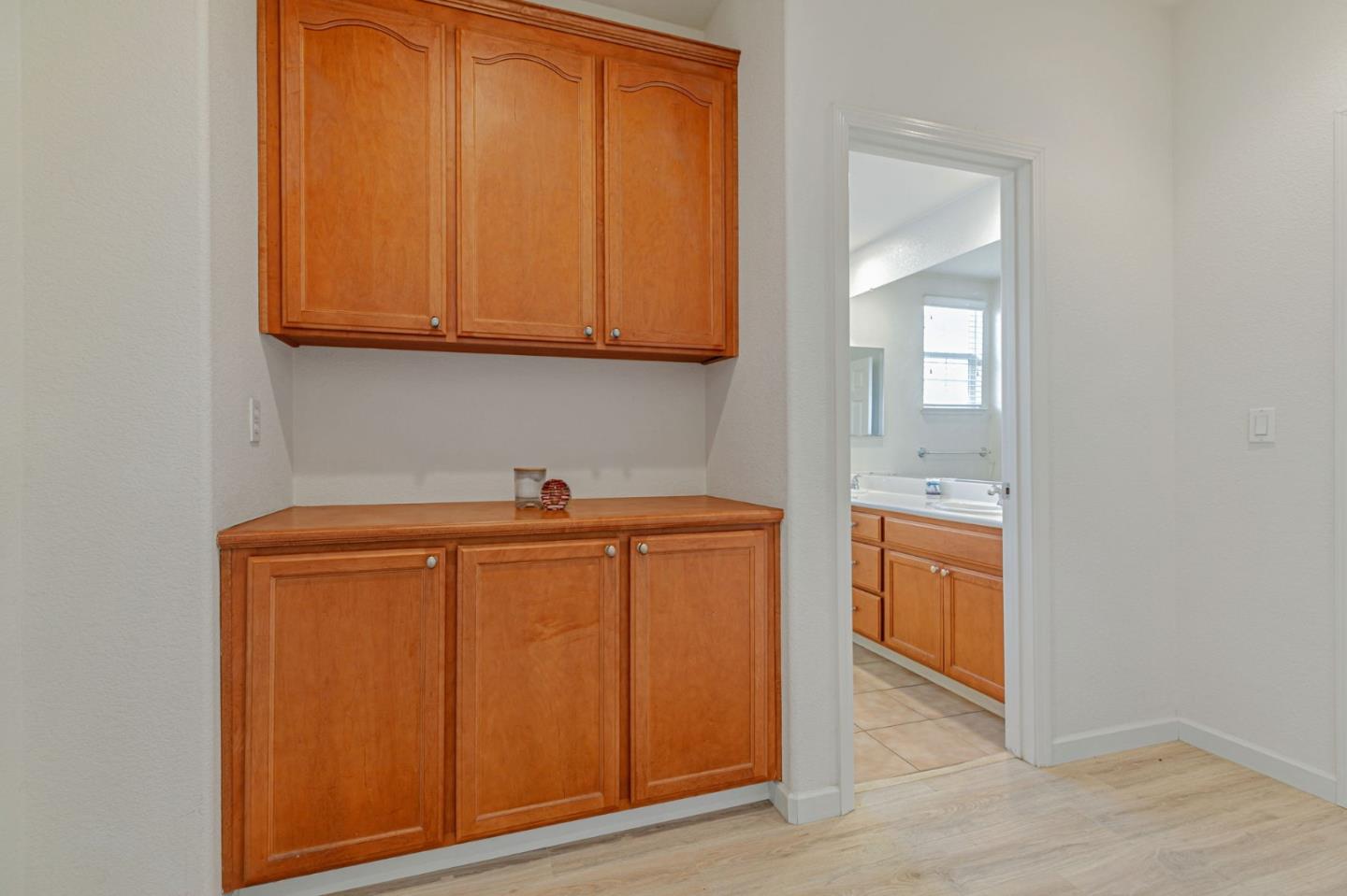 Detail Gallery Image 57 of 76 For 4224 Indigo Oak Ct, San Jose,  CA 95121 - 5 Beds | 3/1 Baths
