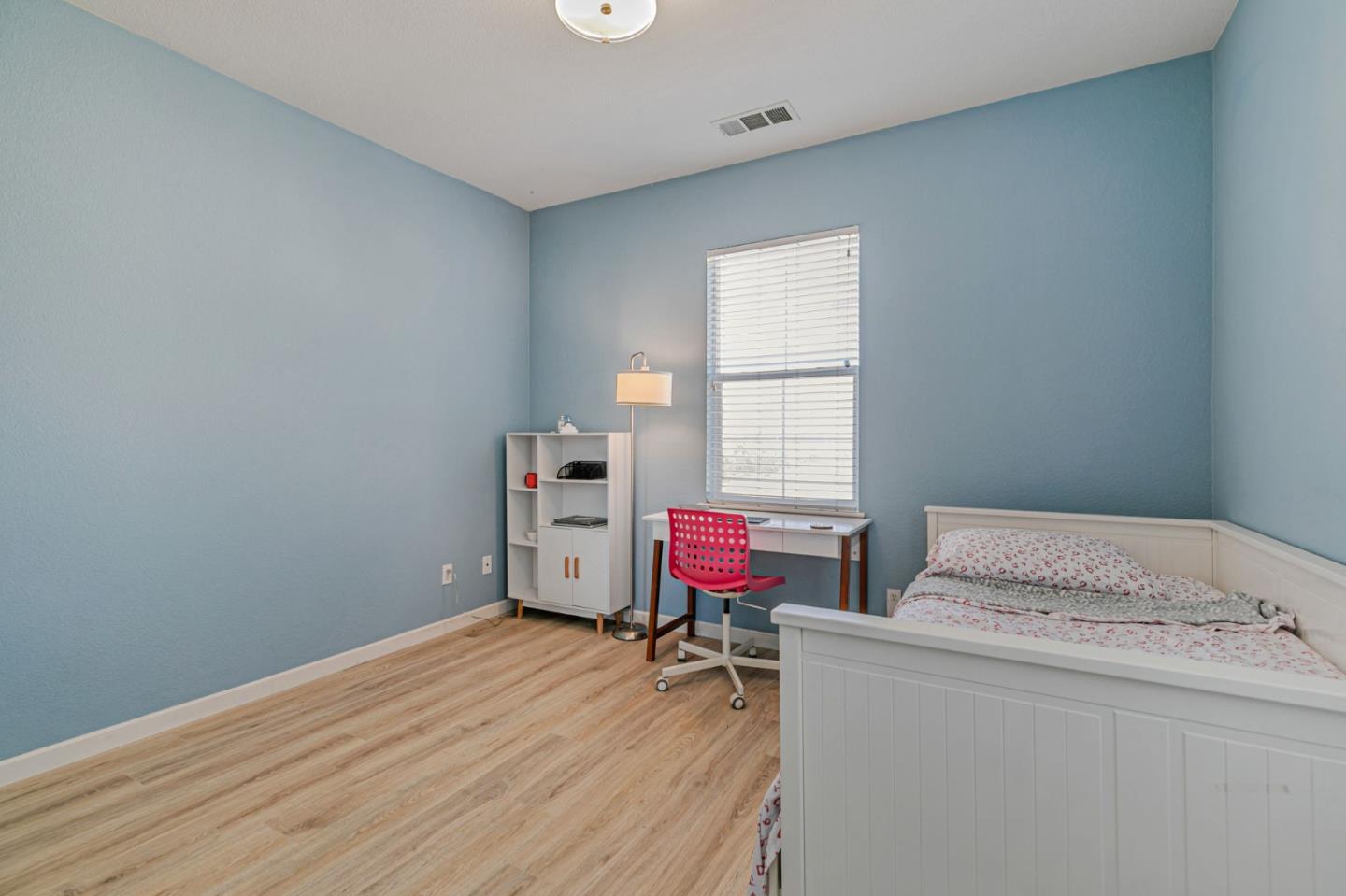 Detail Gallery Image 63 of 76 For 4224 Indigo Oak Ct, San Jose,  CA 95121 - 5 Beds | 3/1 Baths