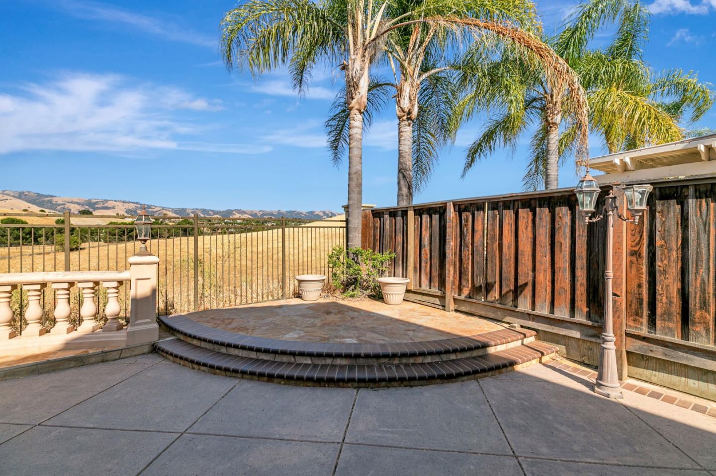 Detail Gallery Image 71 of 76 For 4224 Indigo Oak Ct, San Jose,  CA 95121 - 5 Beds | 3/1 Baths