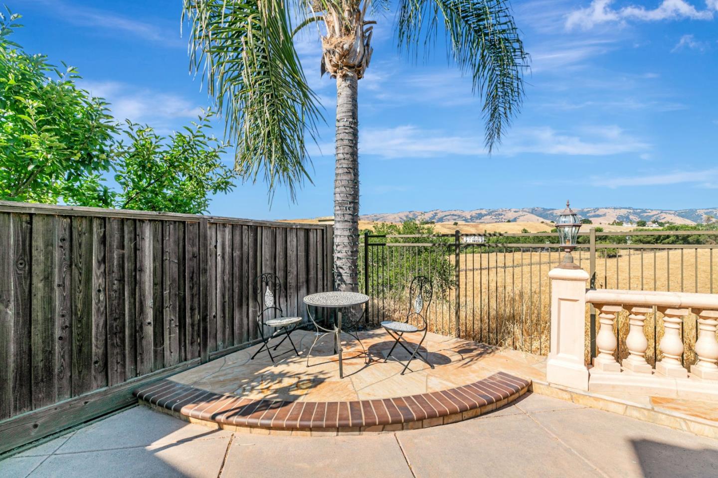 Detail Gallery Image 72 of 76 For 4224 Indigo Oak Ct, San Jose,  CA 95121 - 5 Beds | 3/1 Baths
