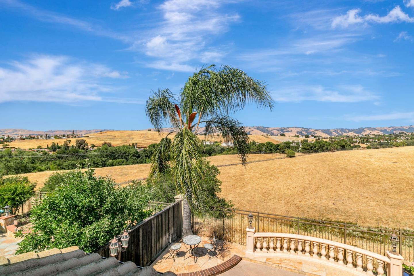 Detail Gallery Image 76 of 76 For 4224 Indigo Oak Ct, San Jose,  CA 95121 - 5 Beds | 3/1 Baths