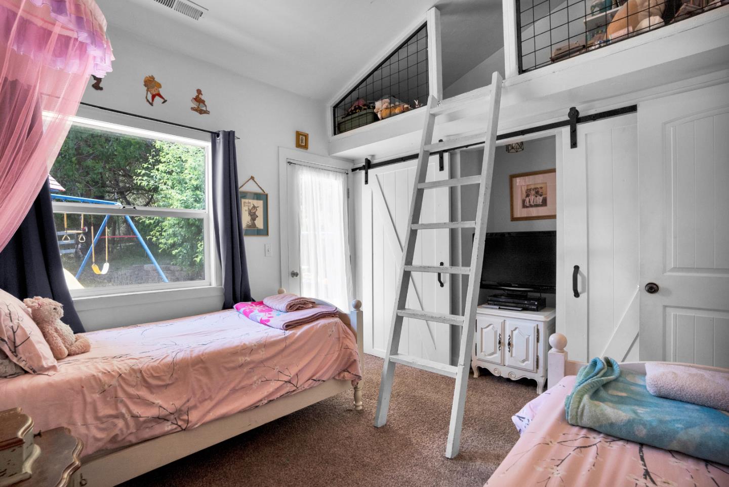 Detail Gallery Image 26 of 63 For 2165 Cox Rd, Aptos,  CA 95003 - 4 Beds | 3 Baths