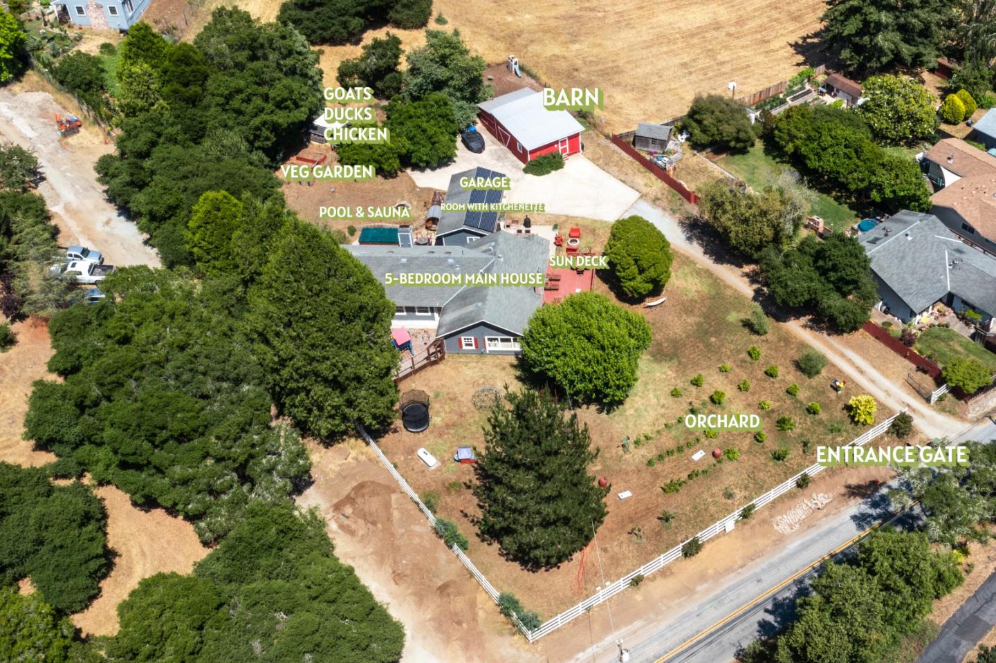 Detail Gallery Image 5 of 63 For 2165 Cox Rd, Aptos,  CA 95003 - 4 Beds | 3 Baths