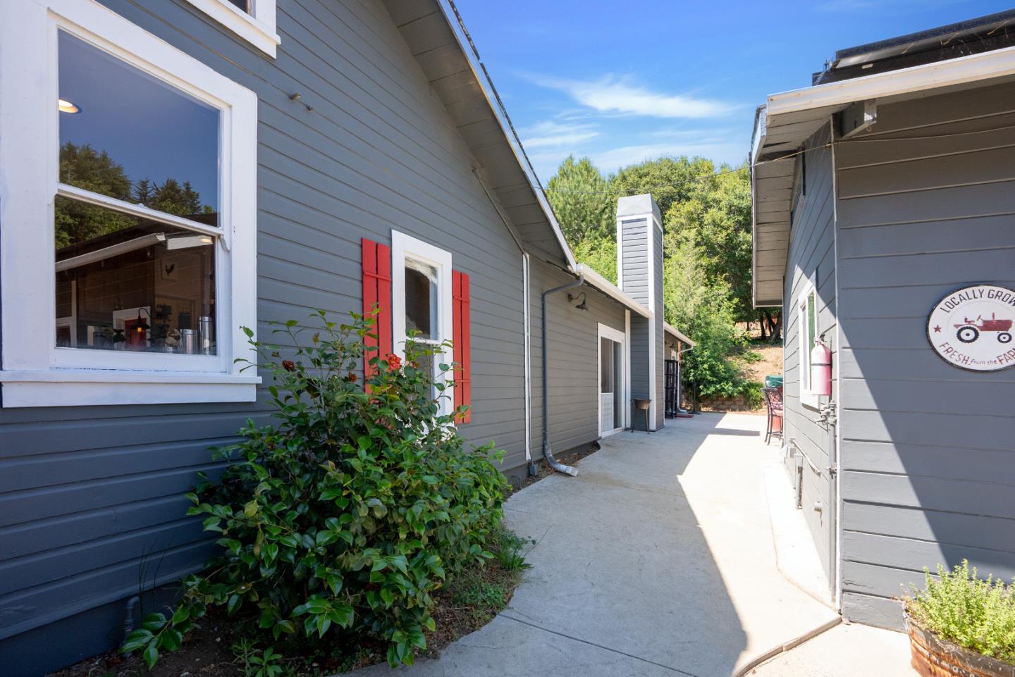 Detail Gallery Image 54 of 63 For 2165 Cox Rd, Aptos,  CA 95003 - 4 Beds | 3 Baths