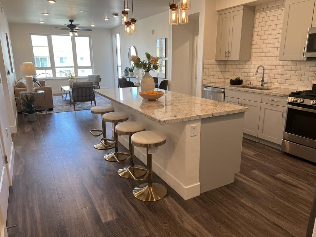 Detail Gallery Image 2 of 68 For 5925 Charlotte Dr #324,  San Jose,  CA 95123 - 2 Beds | 2 Baths