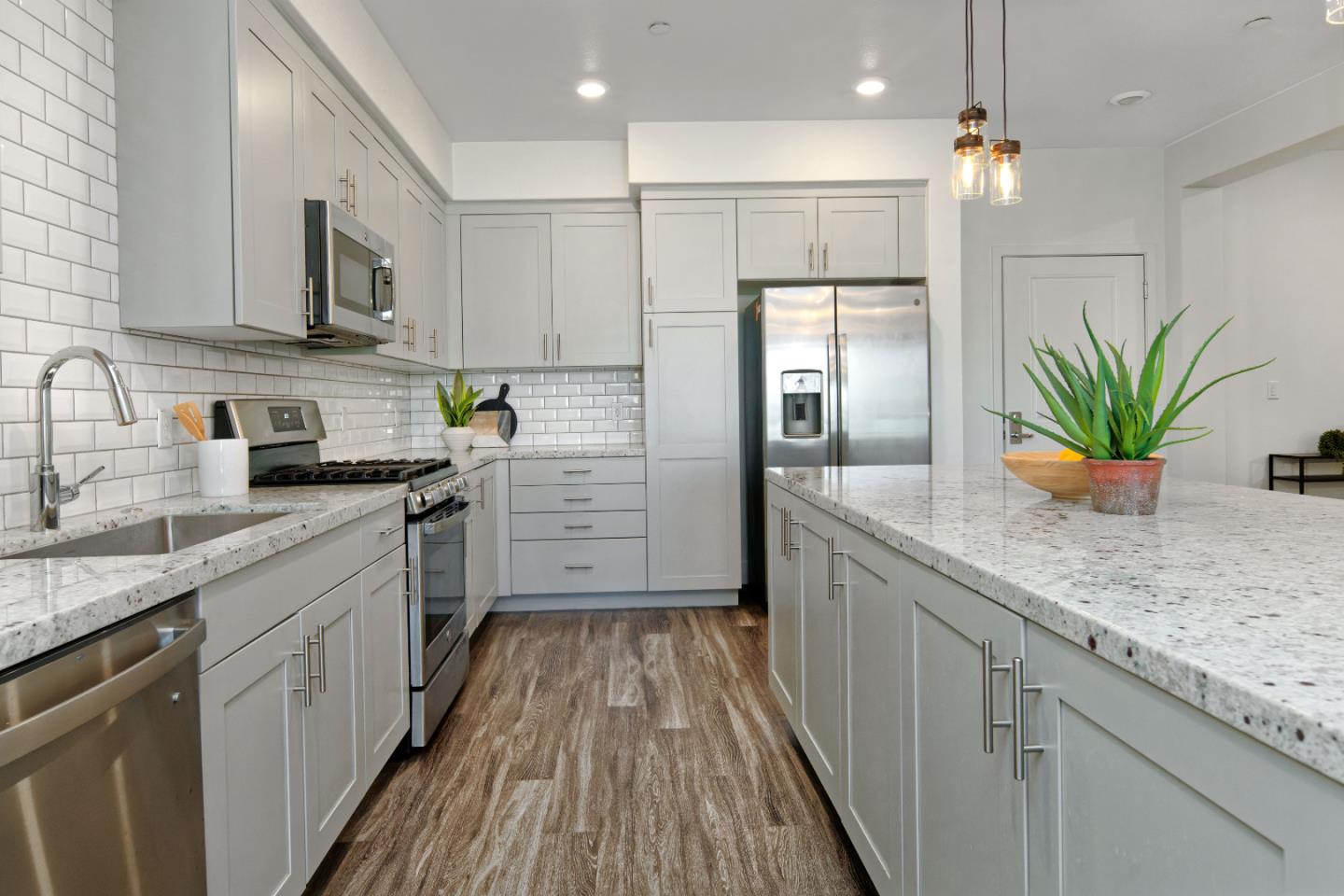 Detail Gallery Image 4 of 68 For 5925 Charlotte Dr #324,  San Jose,  CA 95123 - 2 Beds | 2 Baths