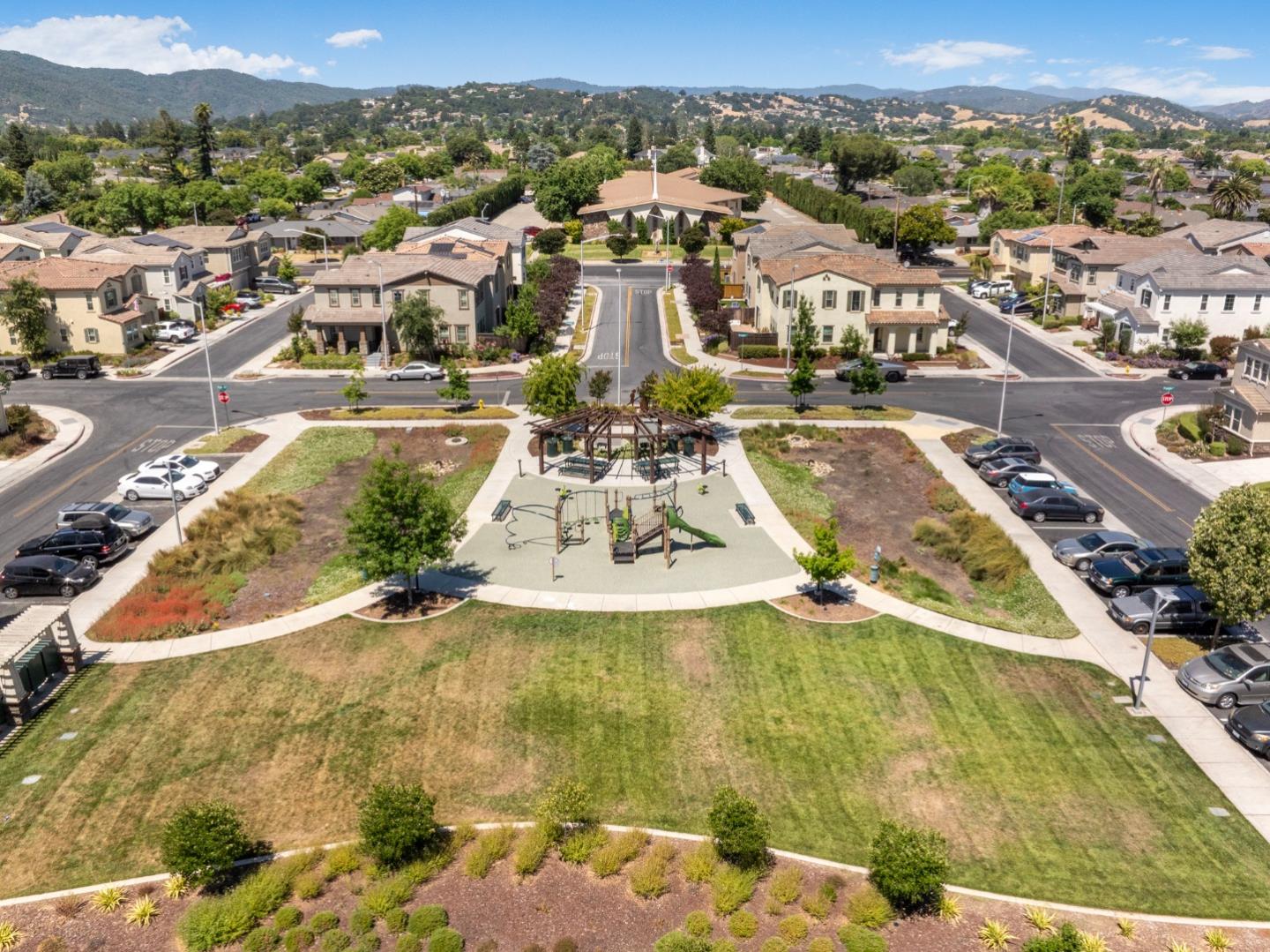 Detail Gallery Image 31 of 37 For 712 Baxter Way, Gilroy,  CA 95020 - 4 Beds | 3 Baths