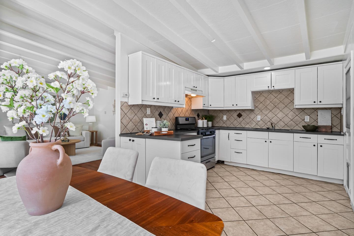 Detail Gallery Image 11 of 43 For 1651 Cabrillo Ave, Santa Clara,  CA 95050 - 3 Beds | 1 Baths