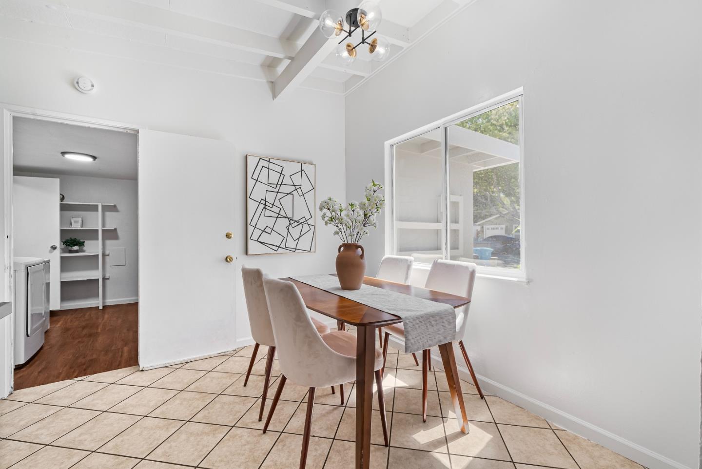 Detail Gallery Image 12 of 43 For 1651 Cabrillo Ave, Santa Clara,  CA 95050 - 3 Beds | 1 Baths
