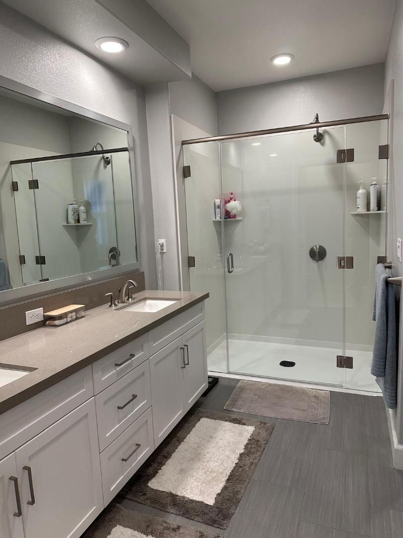 Detail Gallery Image 14 of 32 For 1068 Bigleaf Pl #402,  San Jose,  CA 95131 - 3 Beds | 2/1 Baths