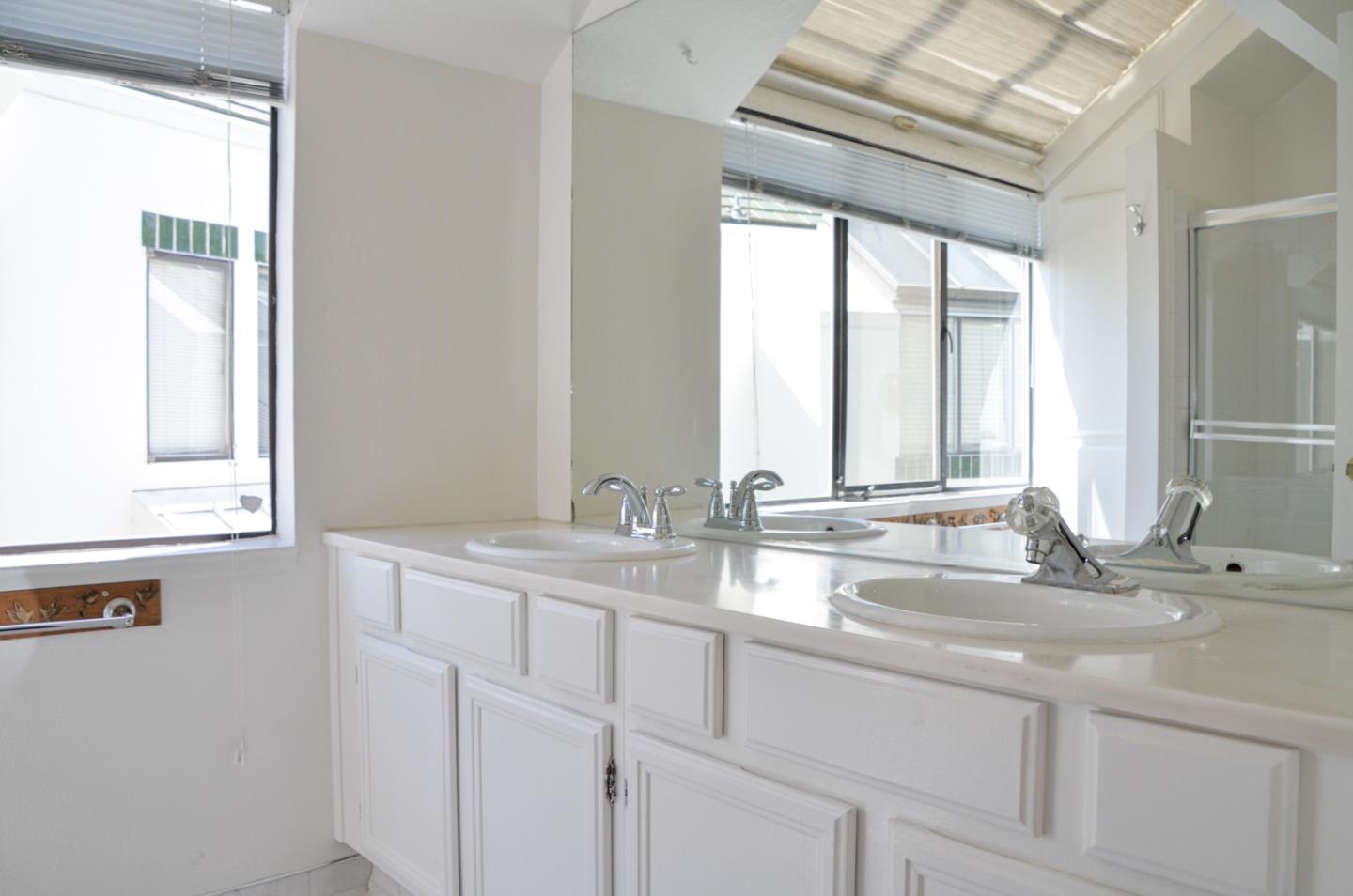 Detail Gallery Image 26 of 39 For 70 Mozden Ln, Pleasant Hill,  CA 94523 - 2 Beds | 2 Baths