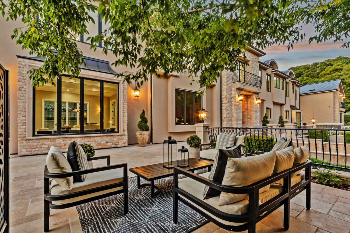 Detail Gallery Image 11 of 159 For 15681 Kennedy Rd, Los Gatos,  CA 95032 - 8 Beds | 10/1 Baths