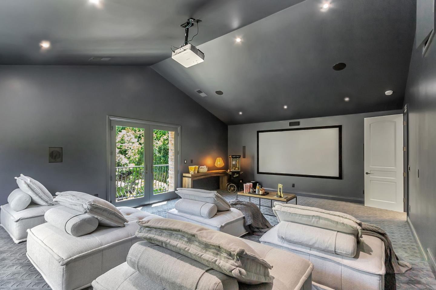 Detail Gallery Image 113 of 159 For 15681 Kennedy Rd, Los Gatos,  CA 95032 - 8 Beds | 10/1 Baths