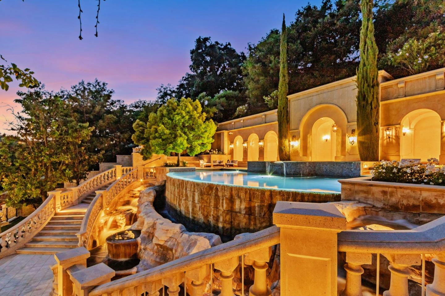 Detail Gallery Image 16 of 159 For 15681 Kennedy Rd, Los Gatos,  CA 95032 - 8 Beds | 10/1 Baths