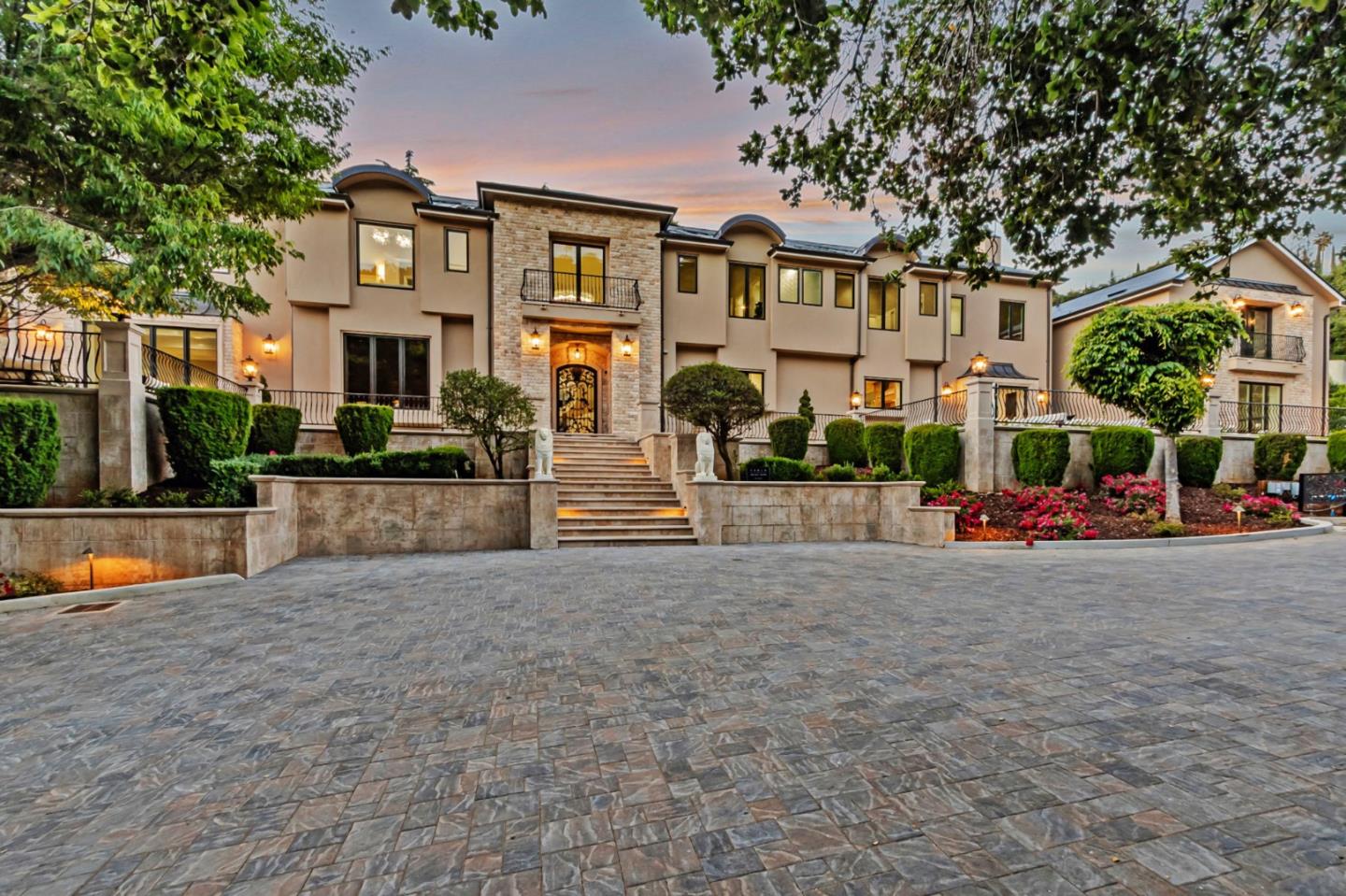 Detail Gallery Image 23 of 159 For 15681 Kennedy Rd, Los Gatos,  CA 95032 - 8 Beds | 10/1 Baths