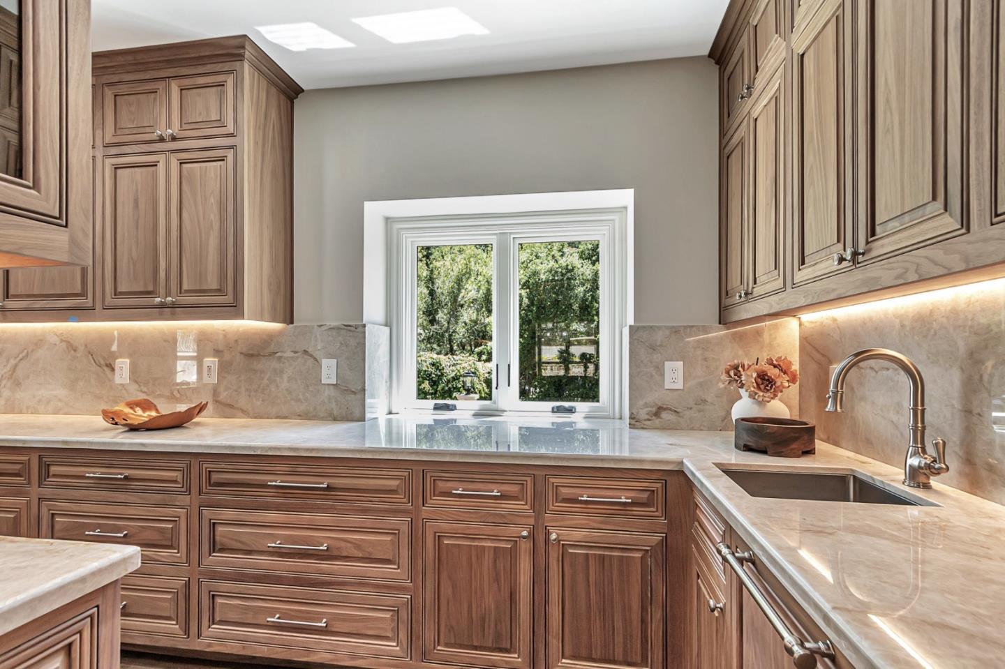 Detail Gallery Image 55 of 159 For 15681 Kennedy Rd, Los Gatos,  CA 95032 - 8 Beds | 10/1 Baths