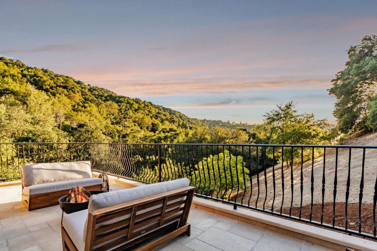 Detail Gallery Image 6 of 159 For 15681 Kennedy Rd, Los Gatos,  CA 95032 - 8 Beds | 10/1 Baths