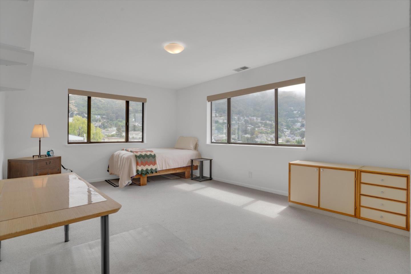 Detail Gallery Image 31 of 52 For 141 Santa Clara St, Brisbane,  CA 94005 - 4 Beds | 3/1 Baths