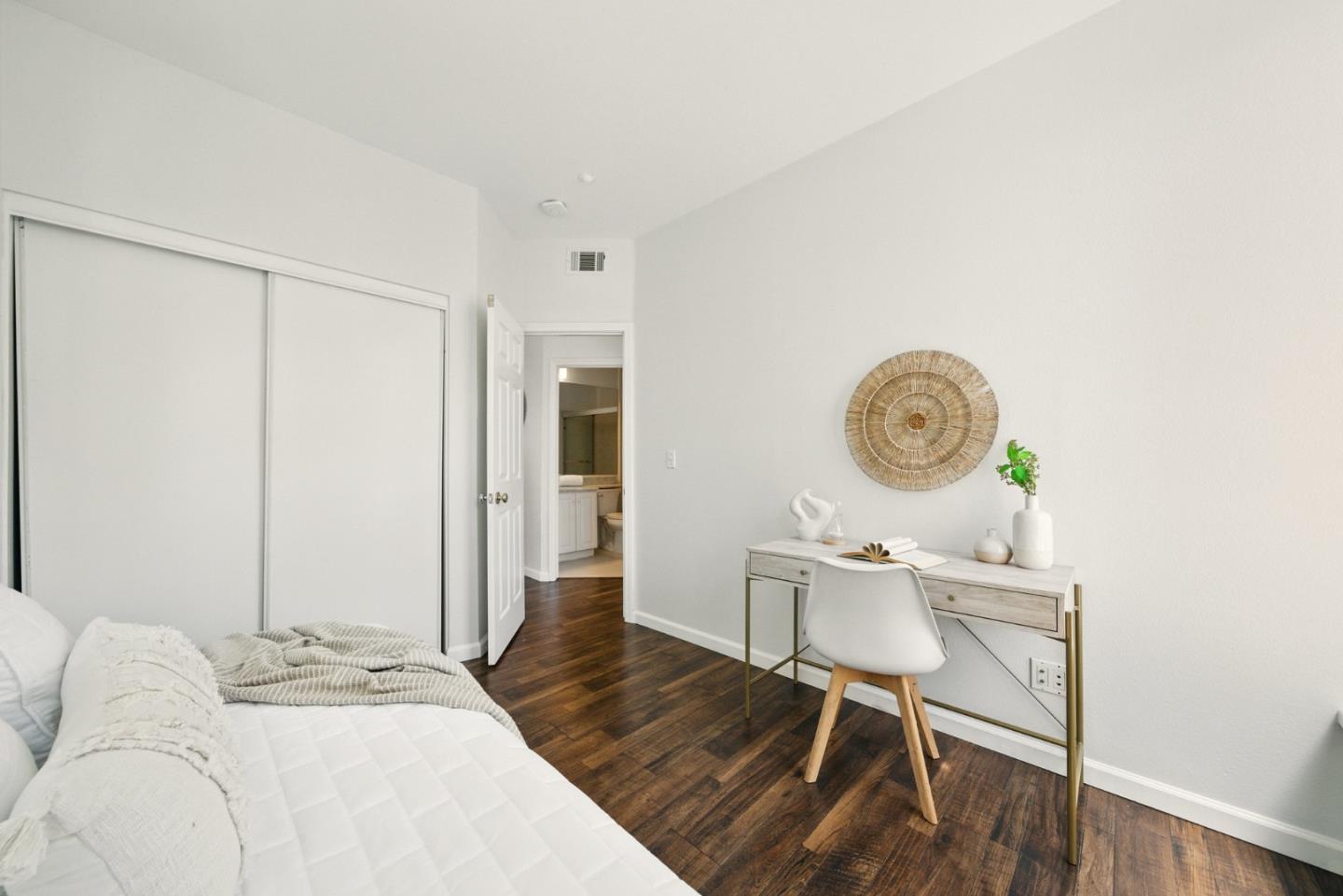 Detail Gallery Image 33 of 63 For 135 Frederick Ct, Mountain View,  CA 94043 - 3 Beds | 2/1 Baths