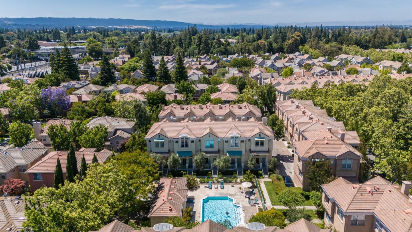 Detail Gallery Image 38 of 63 For 135 Frederick Ct, Mountain View,  CA 94043 - 3 Beds | 2/1 Baths