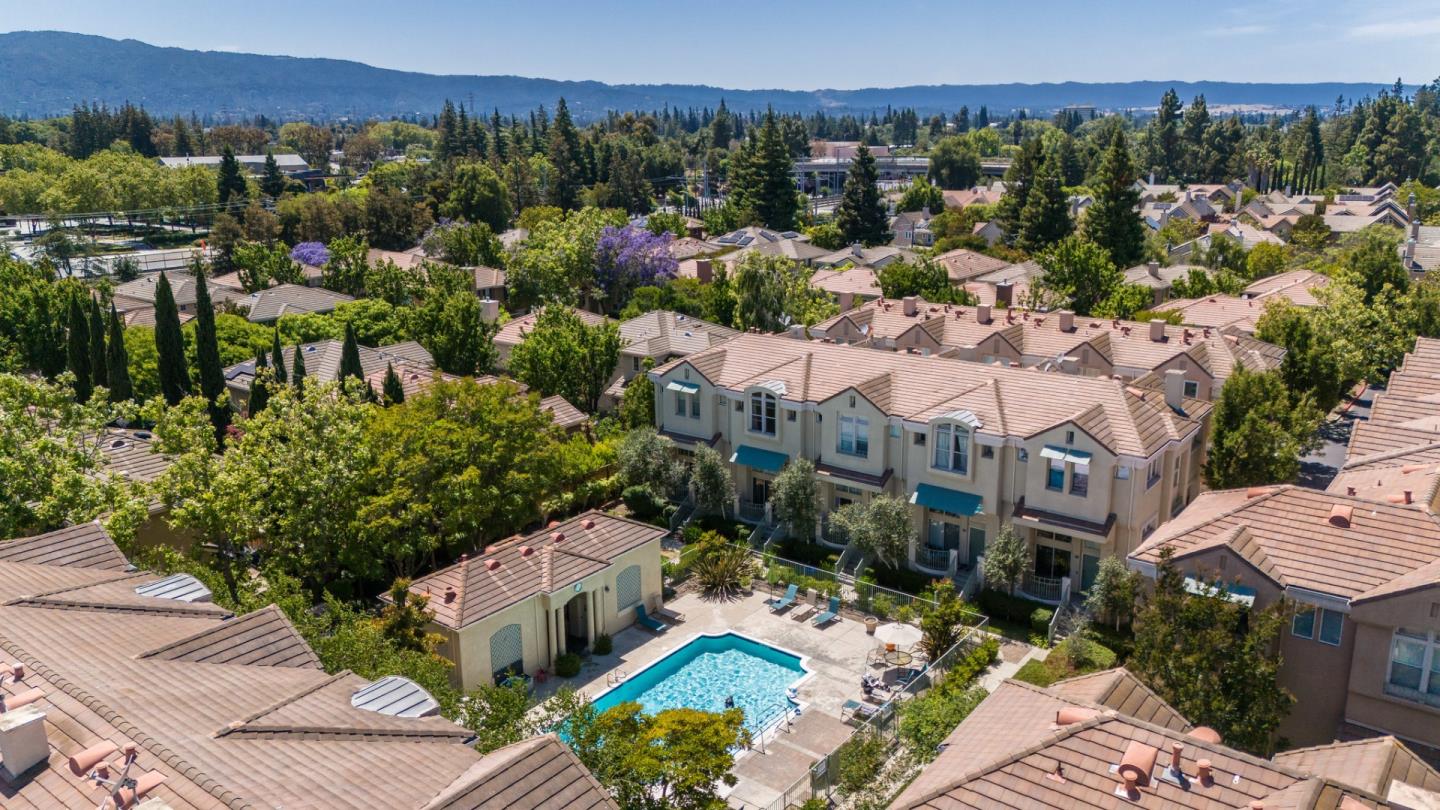 Detail Gallery Image 39 of 63 For 135 Frederick Ct, Mountain View,  CA 94043 - 3 Beds | 2/1 Baths