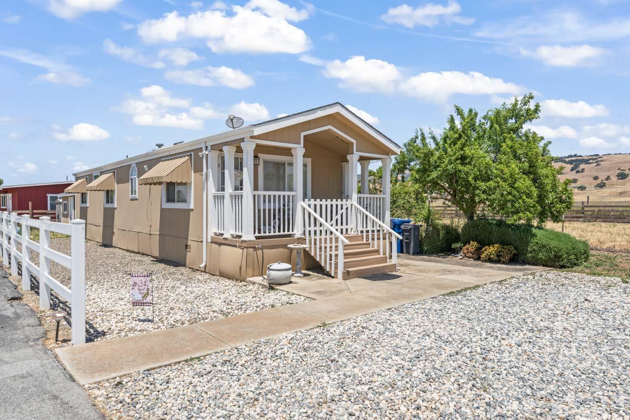 Detail Gallery Image 29 of 42 For 3465 Susie Ln, Gilroy,  CA 95020 - 4 Beds | 2/2 Baths