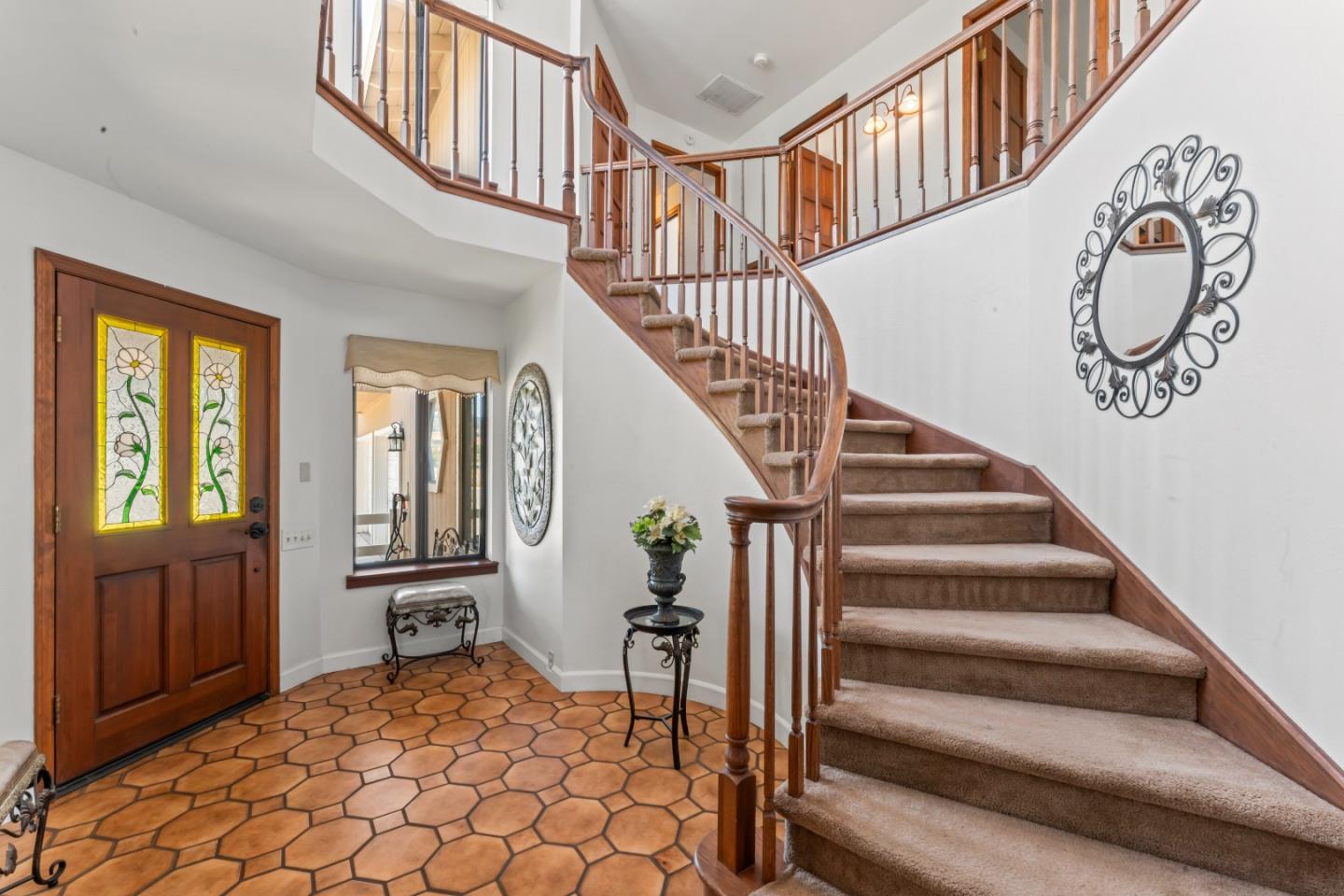 Detail Gallery Image 6 of 42 For 3465 Susie Ln, Gilroy,  CA 95020 - 4 Beds | 2/2 Baths